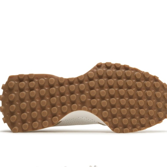 New Balance 327 - Picture 9 of 11